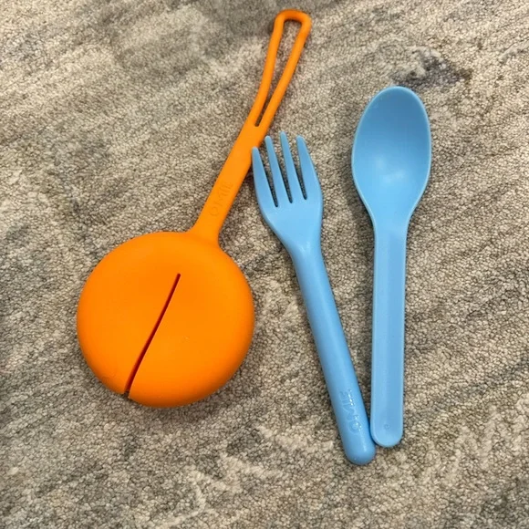 Omie BUNDLE!! Blue Insulated Lunch Bag, lunch box and accessories - Picture 6 of 7